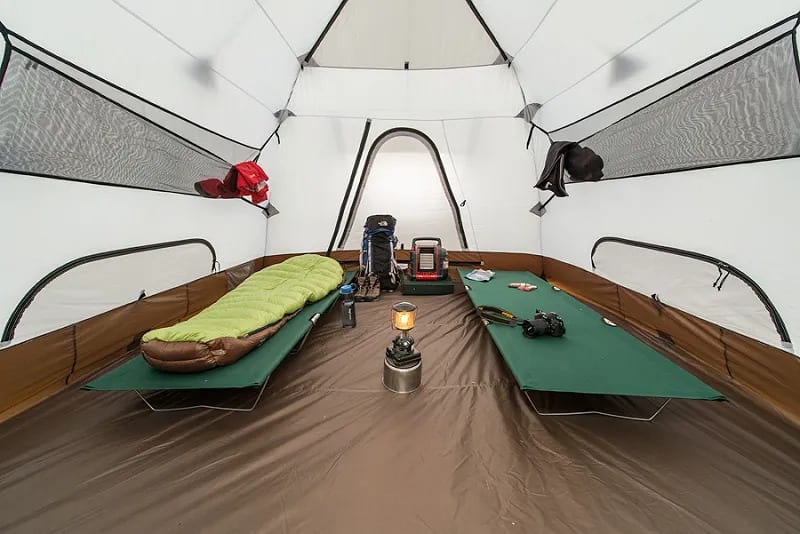 Camping Cots vs Air Mattress 1